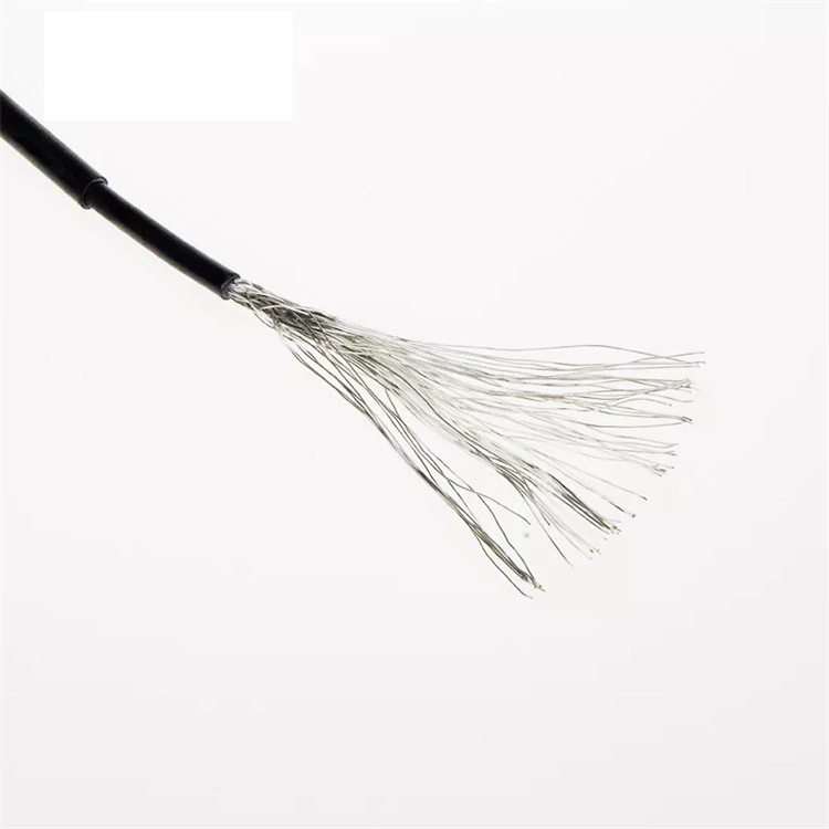 6mm2高圧太陽電池パネルPVケーブルXLPEは絶縁材DC 6mmを倍増する