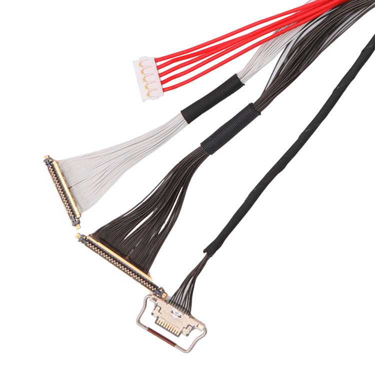 I-PEX 20531-034T-01 0.25mmピッチで,同じ0.25mmピッチで 20633-210T-02Sにカスタマイズされたケーブル
