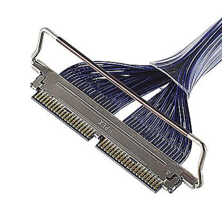 低高さ接続スペースに適したCABLINE-CAL 30Pマイクロコアシアルケーブル 20728 20777-040T-01