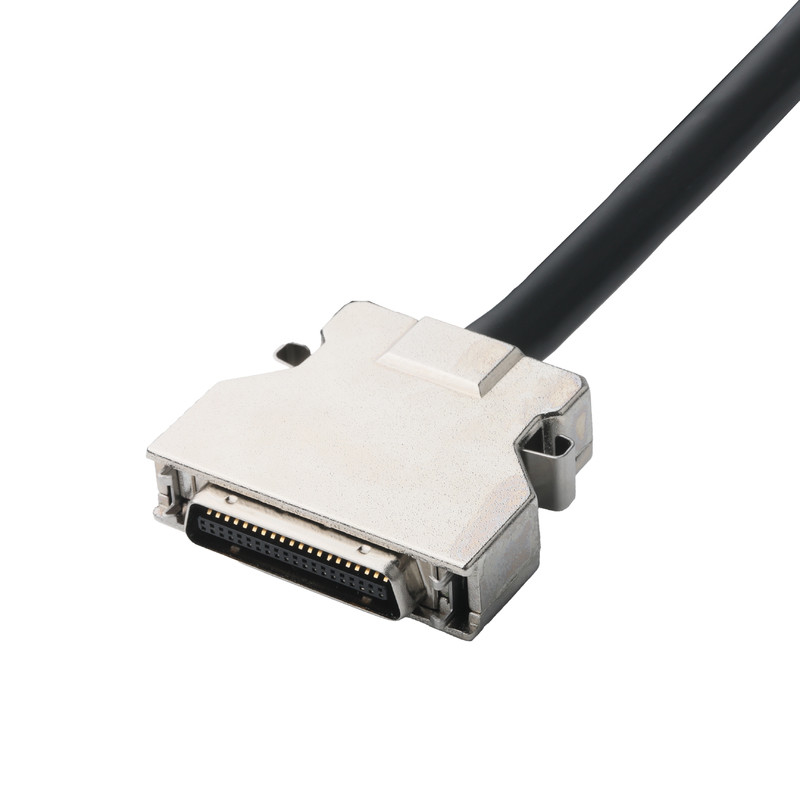 SCSI MDR HPCN40M FI-X30HLとHSG 51146-5Pのカスタマイズされたワイヤリングハーネスの男性接続器