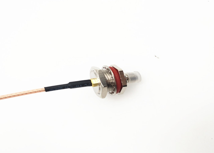 SMA RPの男性へのSMAケーブルの固定の糸そしてシールのOリングへの防水SMA